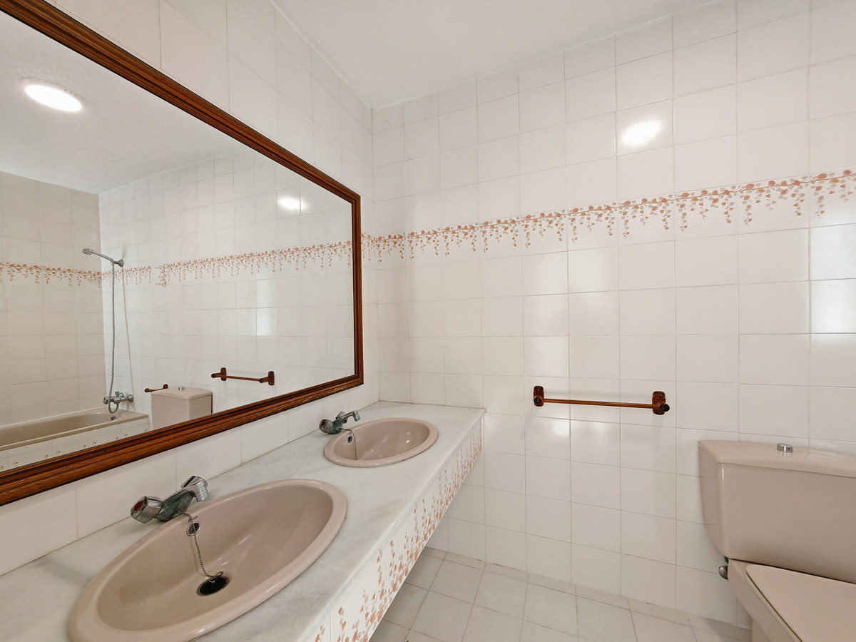 Geschakelde woning te koop in Cabopino