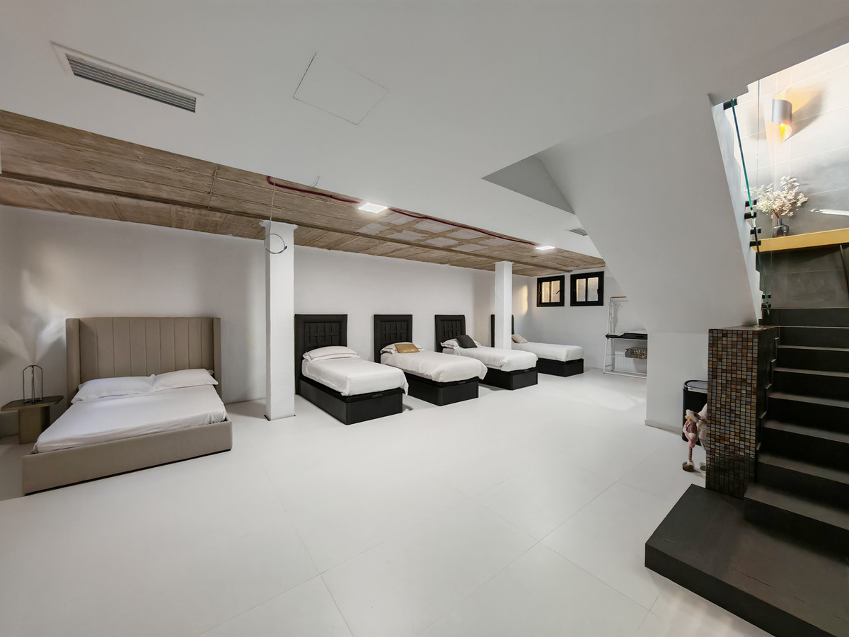 Villa te koop in Estepona