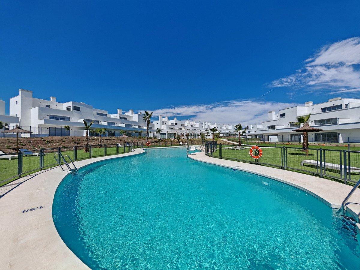 Modern appartement te koop in Estepona