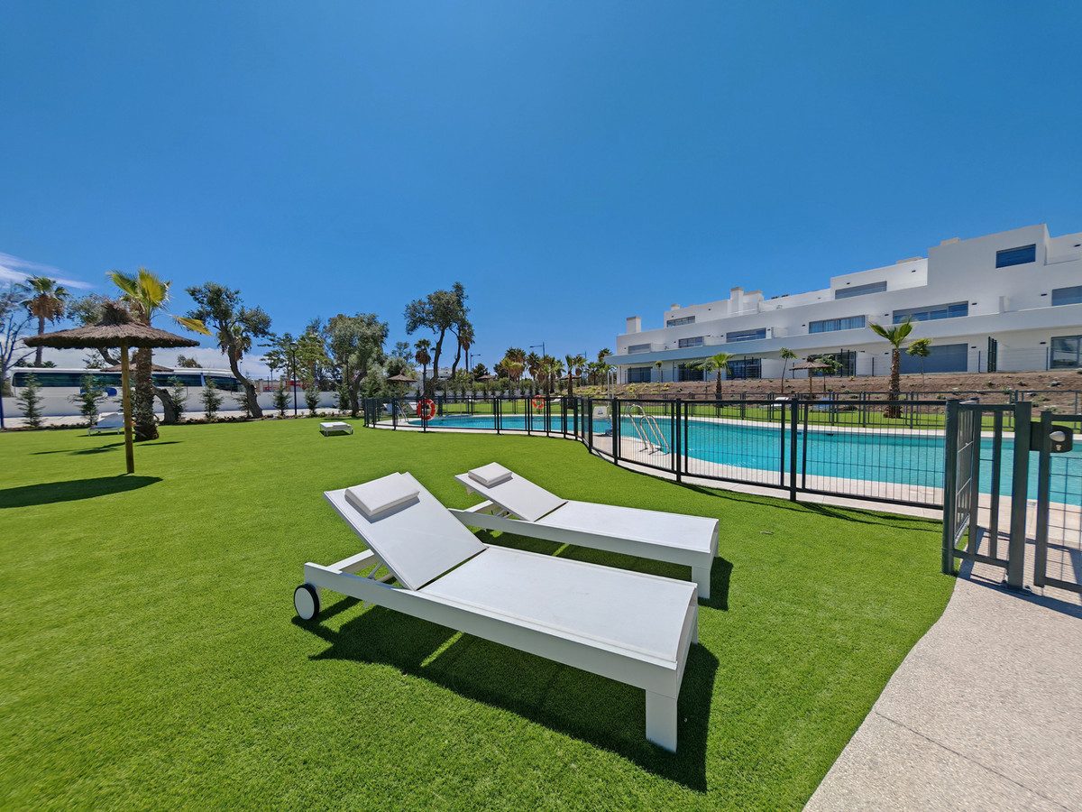 Modern appartement te koop in Estepona