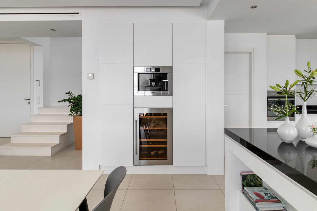 Luxe moderne villa met panoramisch zeezicht in Mijas Costa