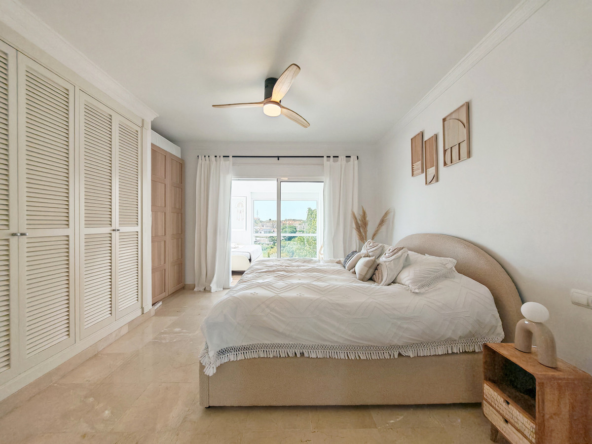 Gerenoveerde villa met panoramisch zeezicht in Mijas Costa