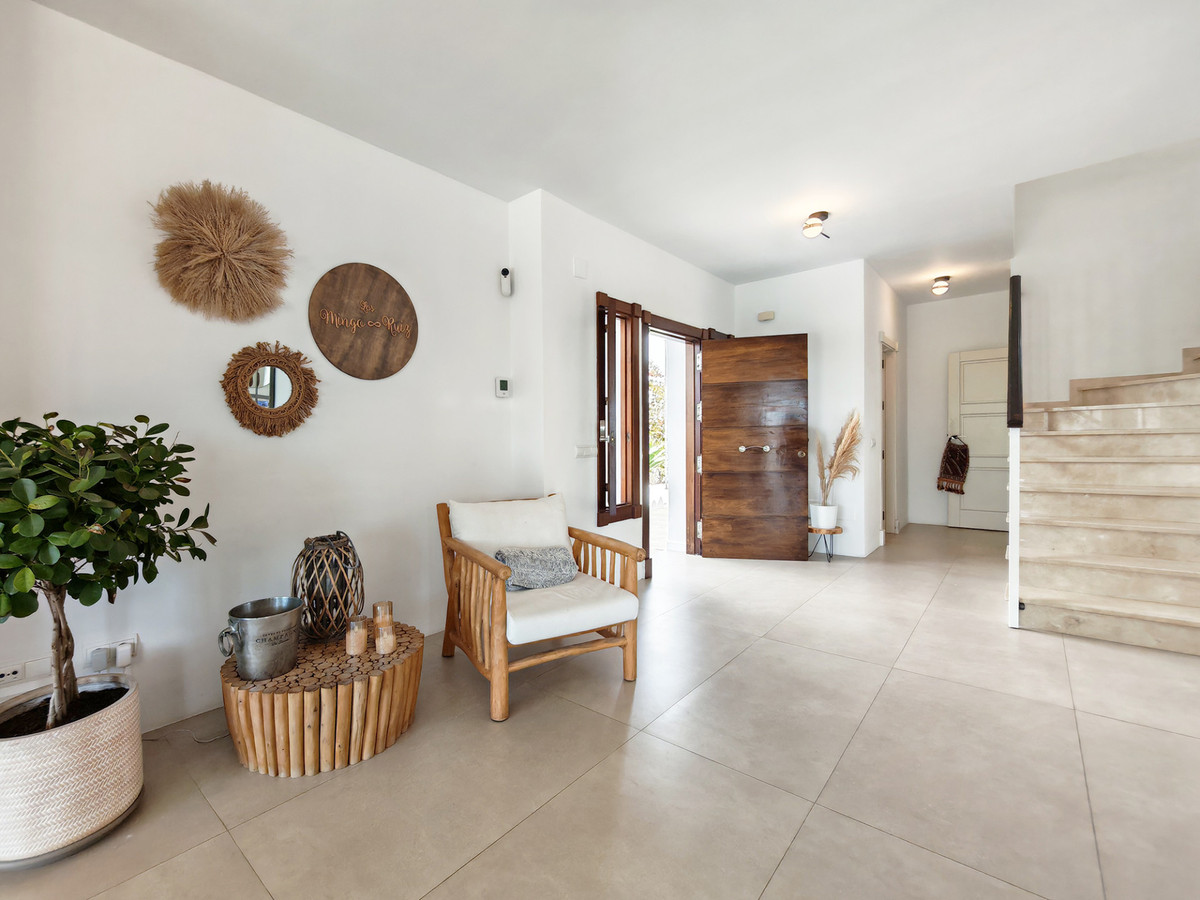 Gerenoveerde villa met panoramisch zeezicht in Mijas Costa