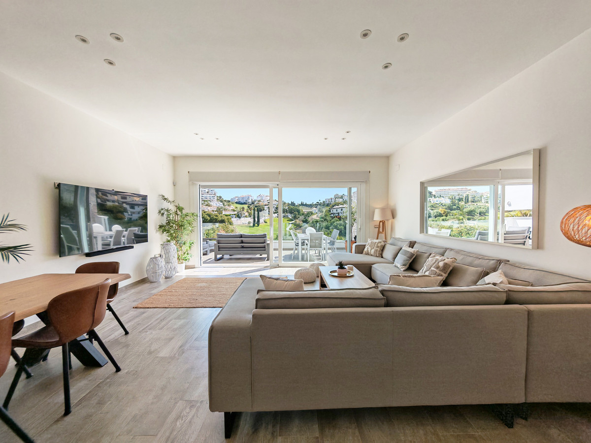 Halfvrijstaande Villa met Panoramisch Uitzicht in Mijas Costa
