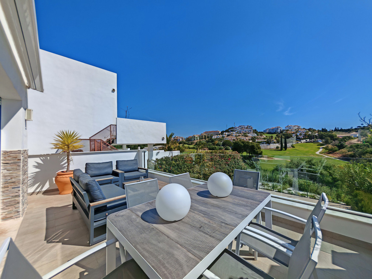 Halfvrijstaande Villa met Panoramisch Uitzicht in Mijas Costa