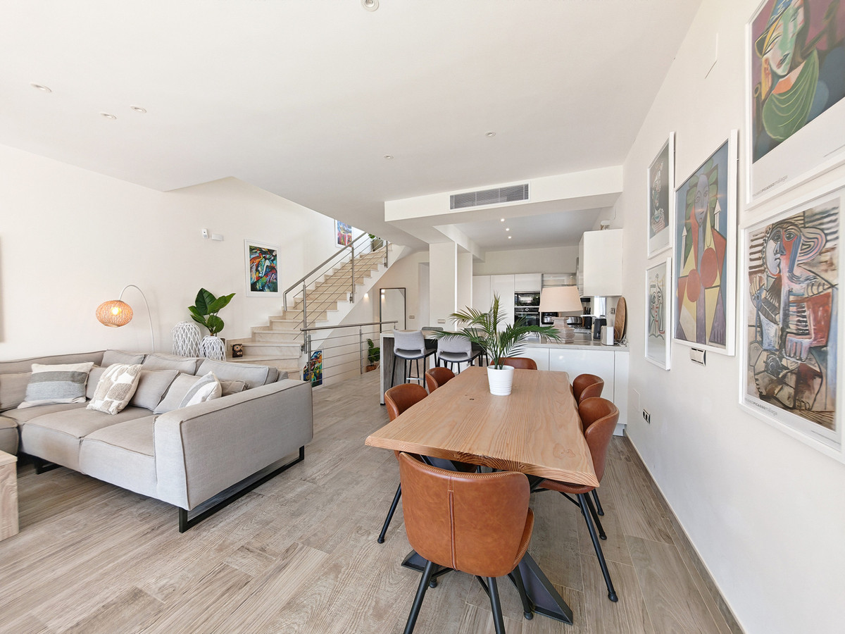 Halfvrijstaande Villa met Panoramisch Uitzicht in Mijas Costa
