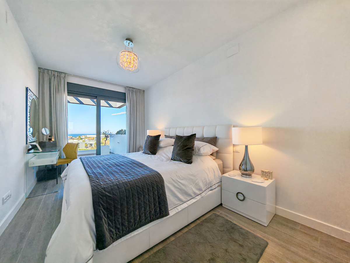Penthouse met panoramisch uitzicht in Cabopino – Marbella