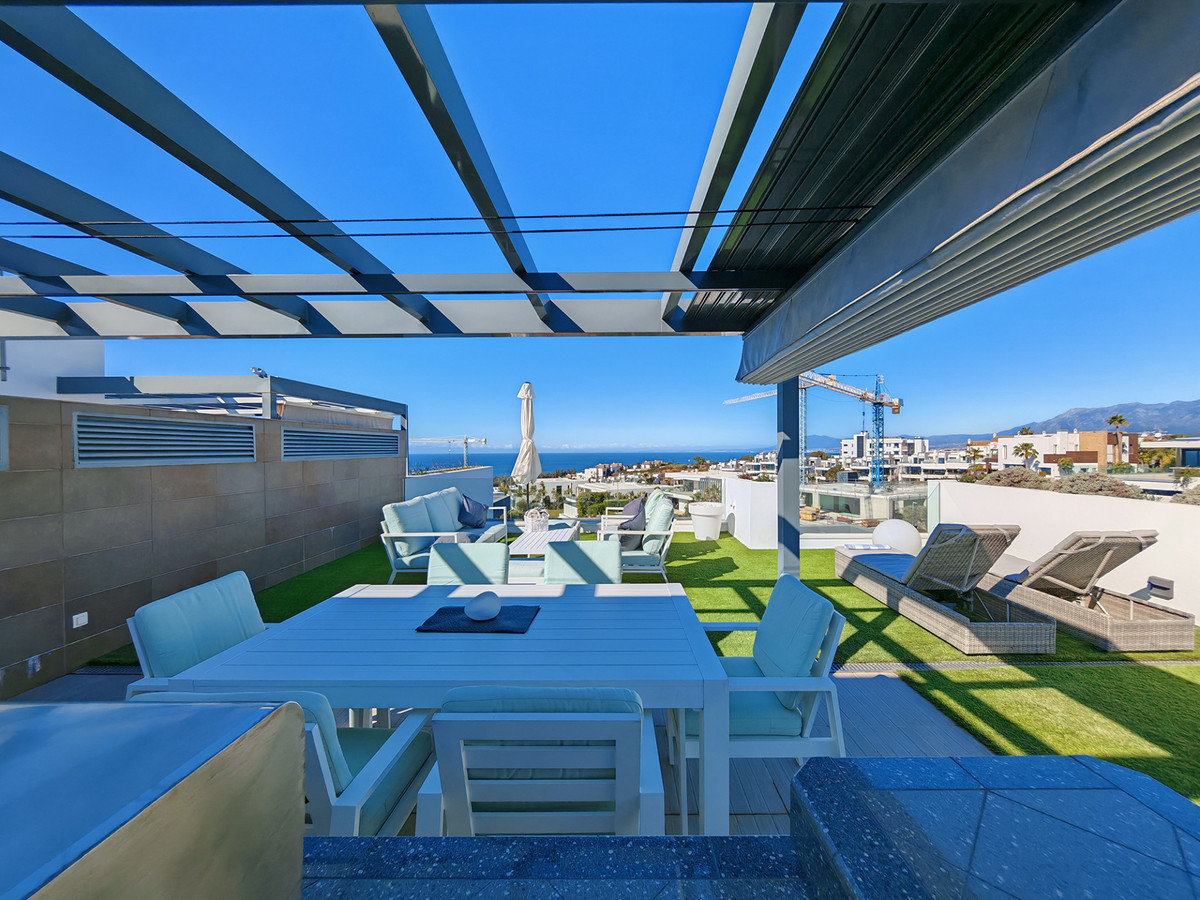 Penthouse met panoramisch uitzicht in Cabopino – Marbella