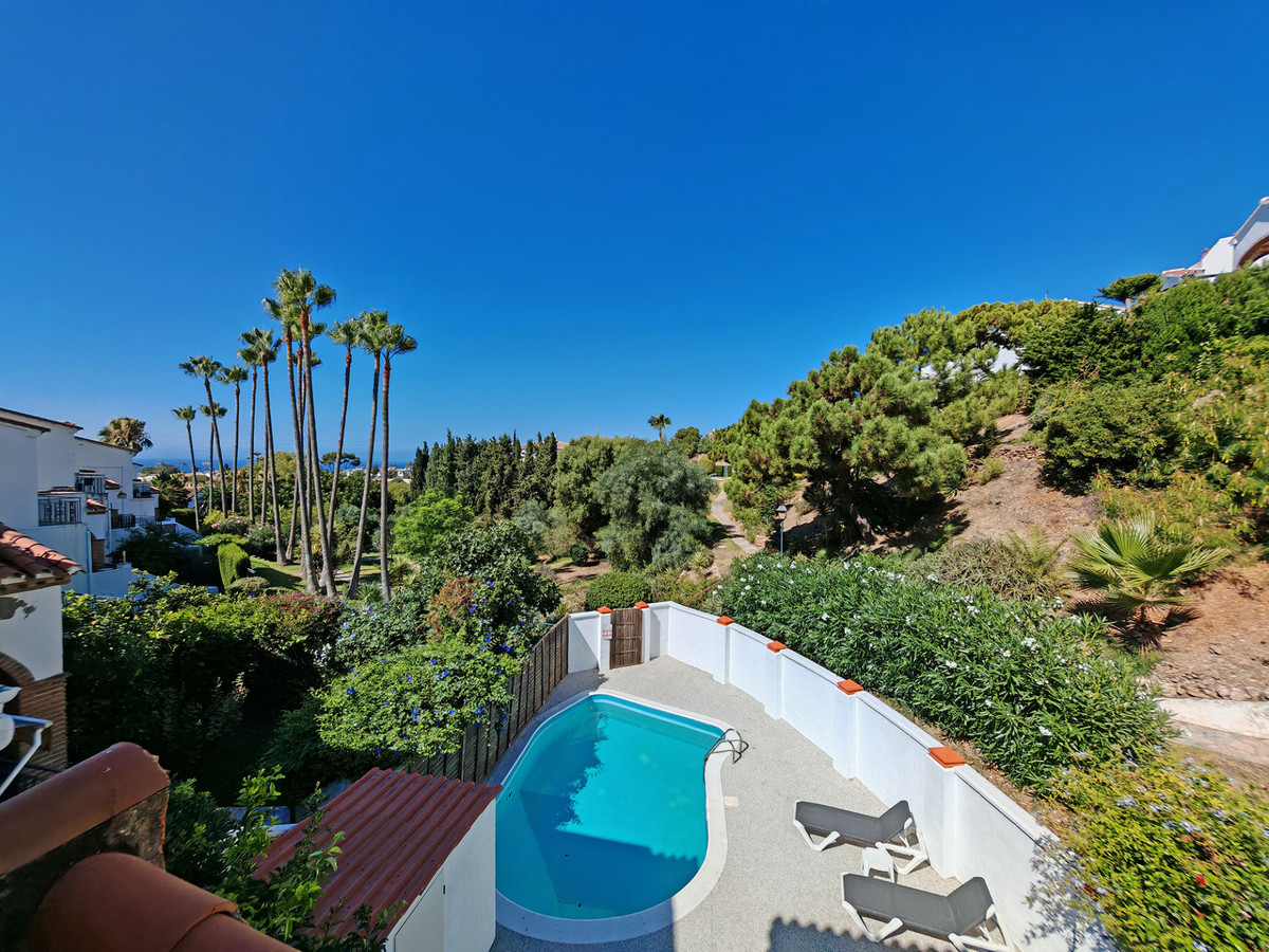 Geschakelde woning met zeezicht en gastenverblijf in Mijas Costa