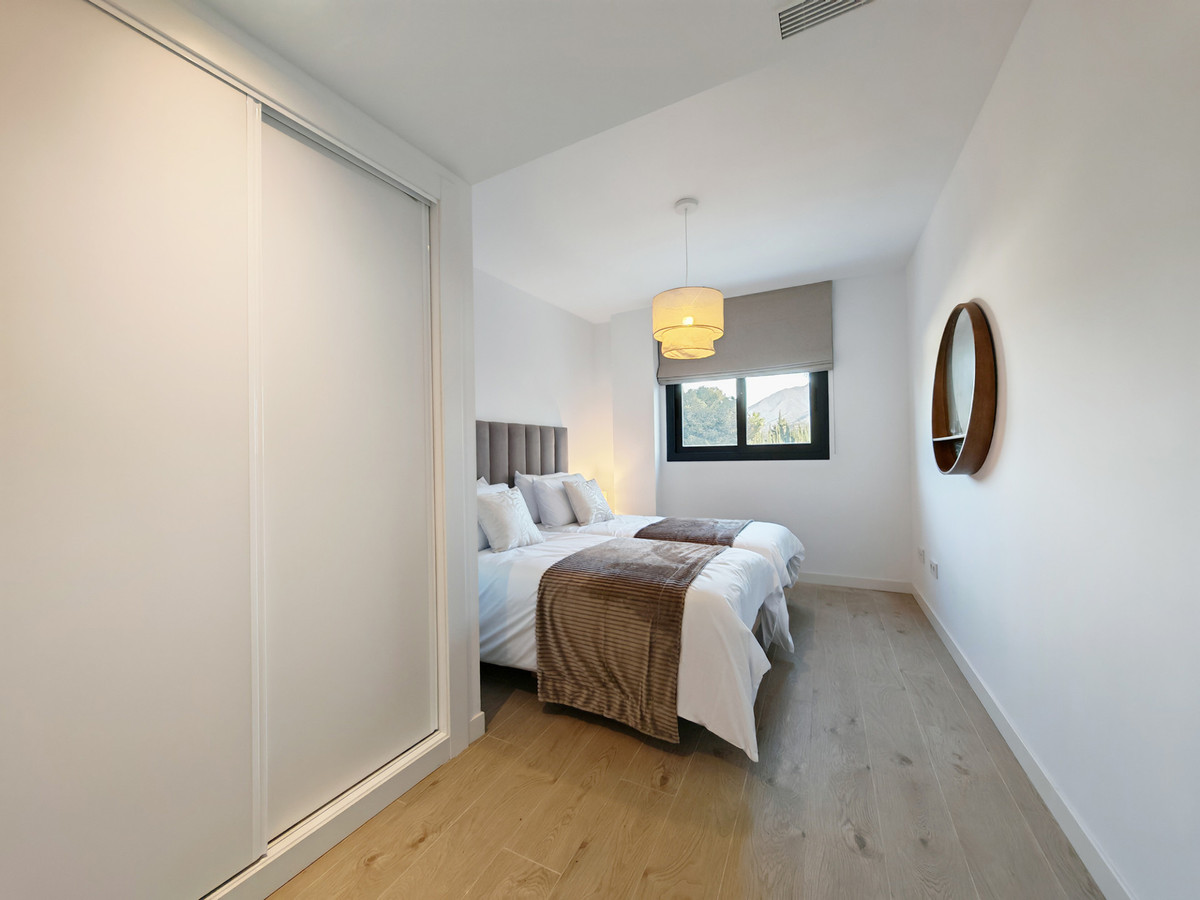 DP-12-R5377963-11 Penthouse met panoramisch zeezicht in Estepona