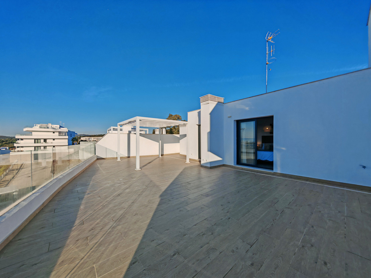DP-12-R5377963-14 Penthouse met panoramisch zeezicht in Estepona