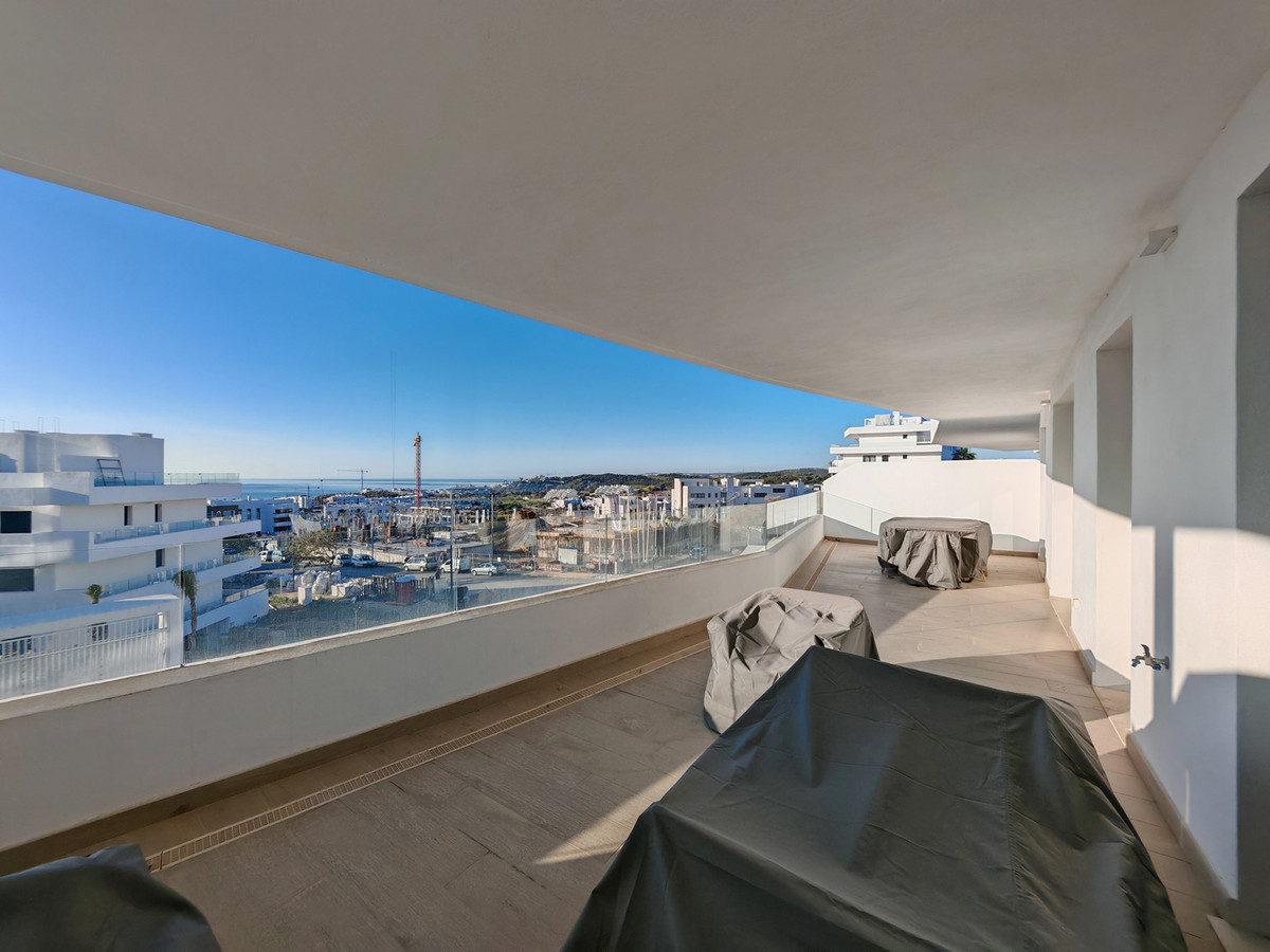 DP-12-R5377963-5 Penthouse met panoramisch zeezicht in Estepona