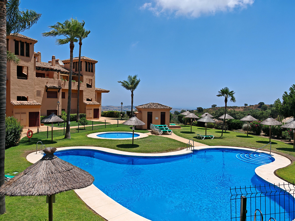 Luxe gelijkvloers appartement in golfresort Marbella