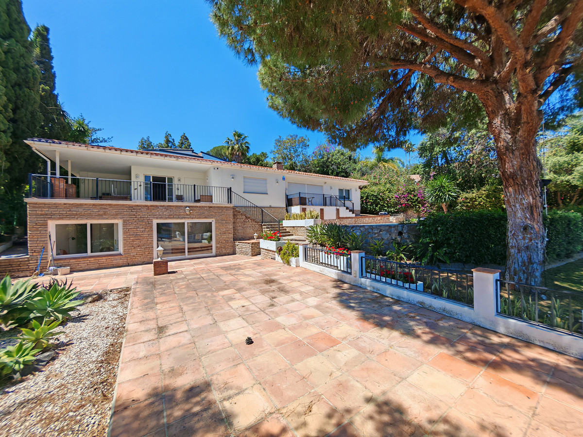 Villa met privézwembad en gastenverblijf in Marbella