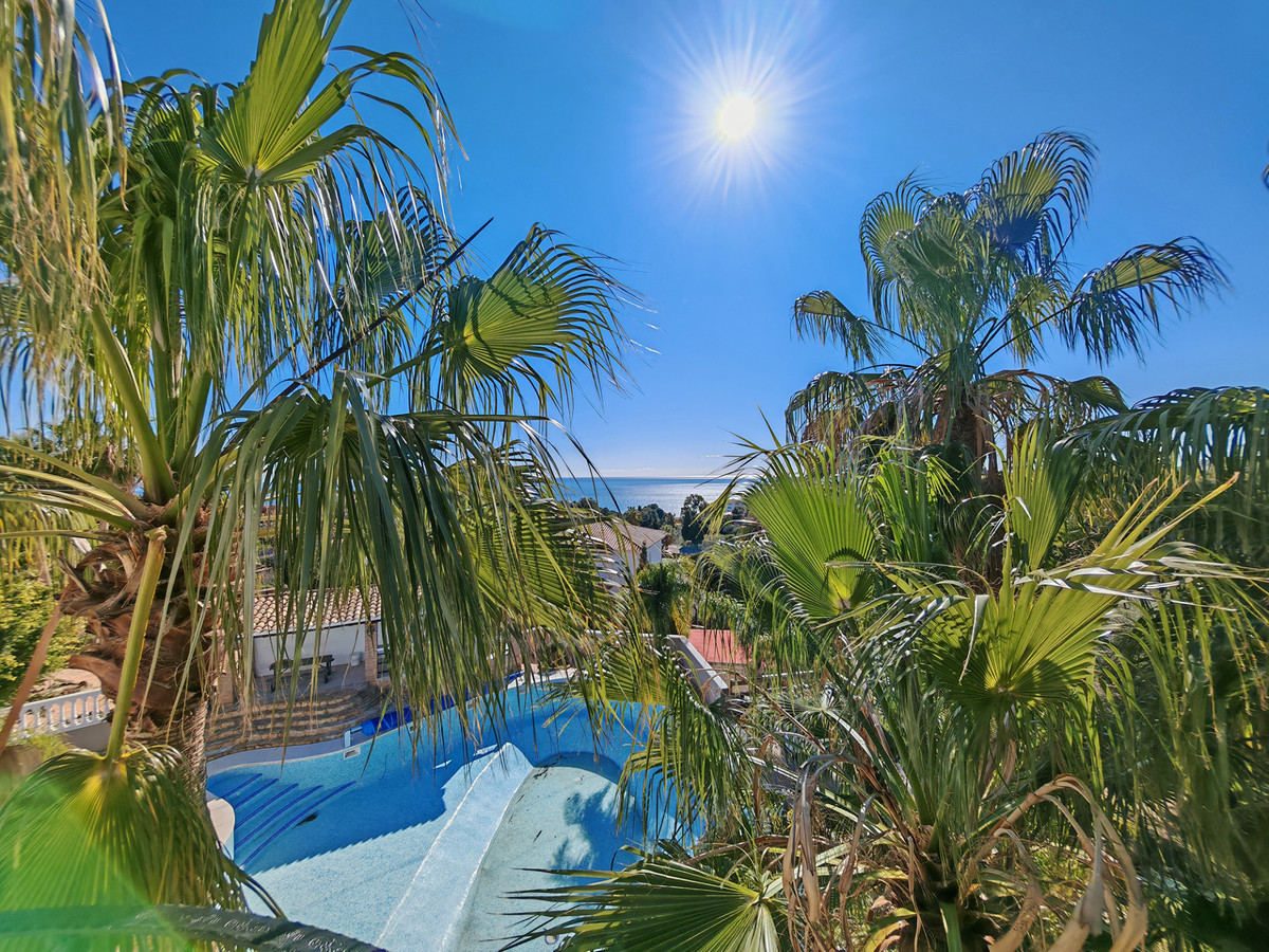 Luxe villa met panoramisch zeezicht in Benalmadena