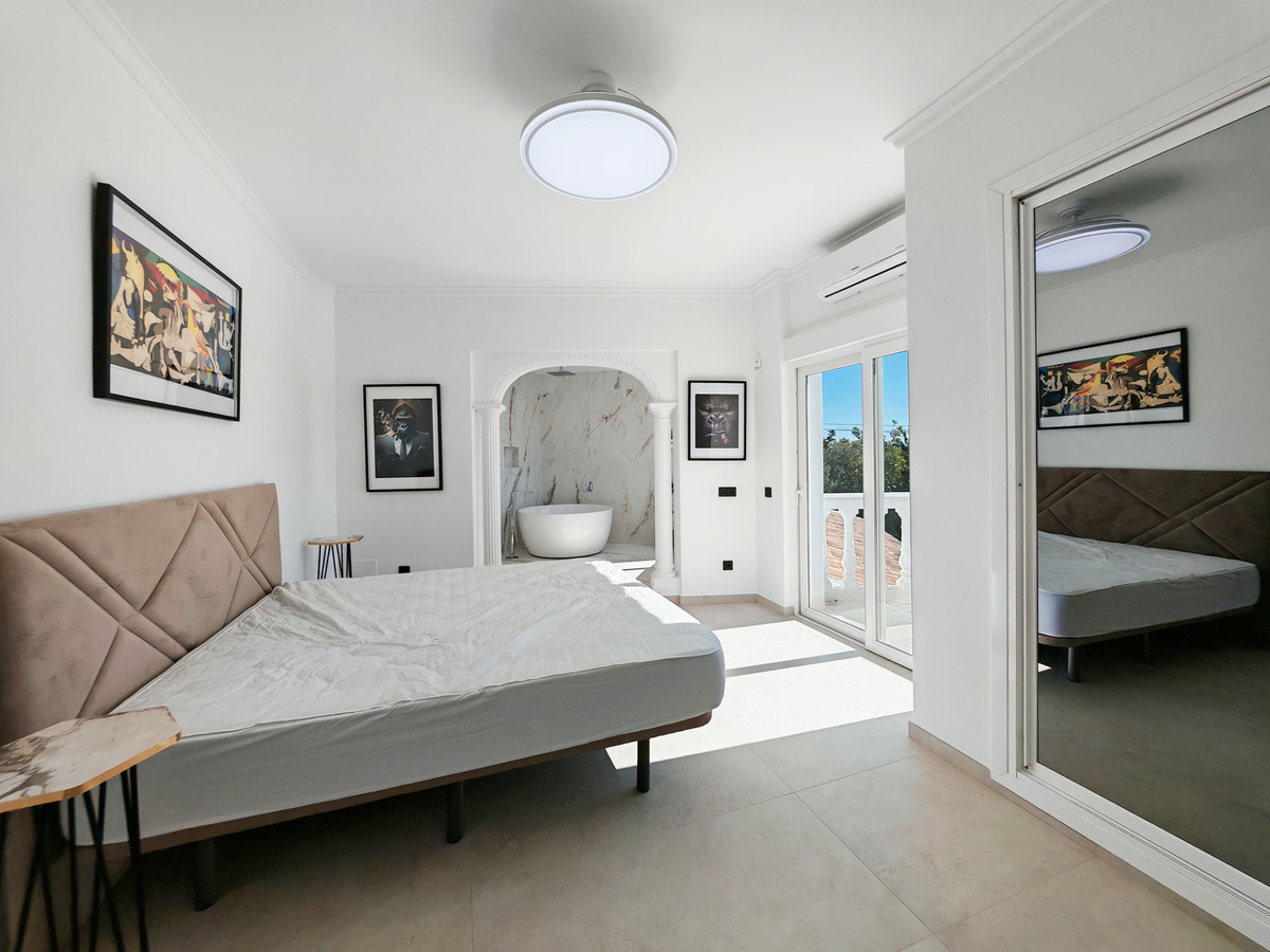 Luxe villa met panoramisch zeezicht in Benalmadena