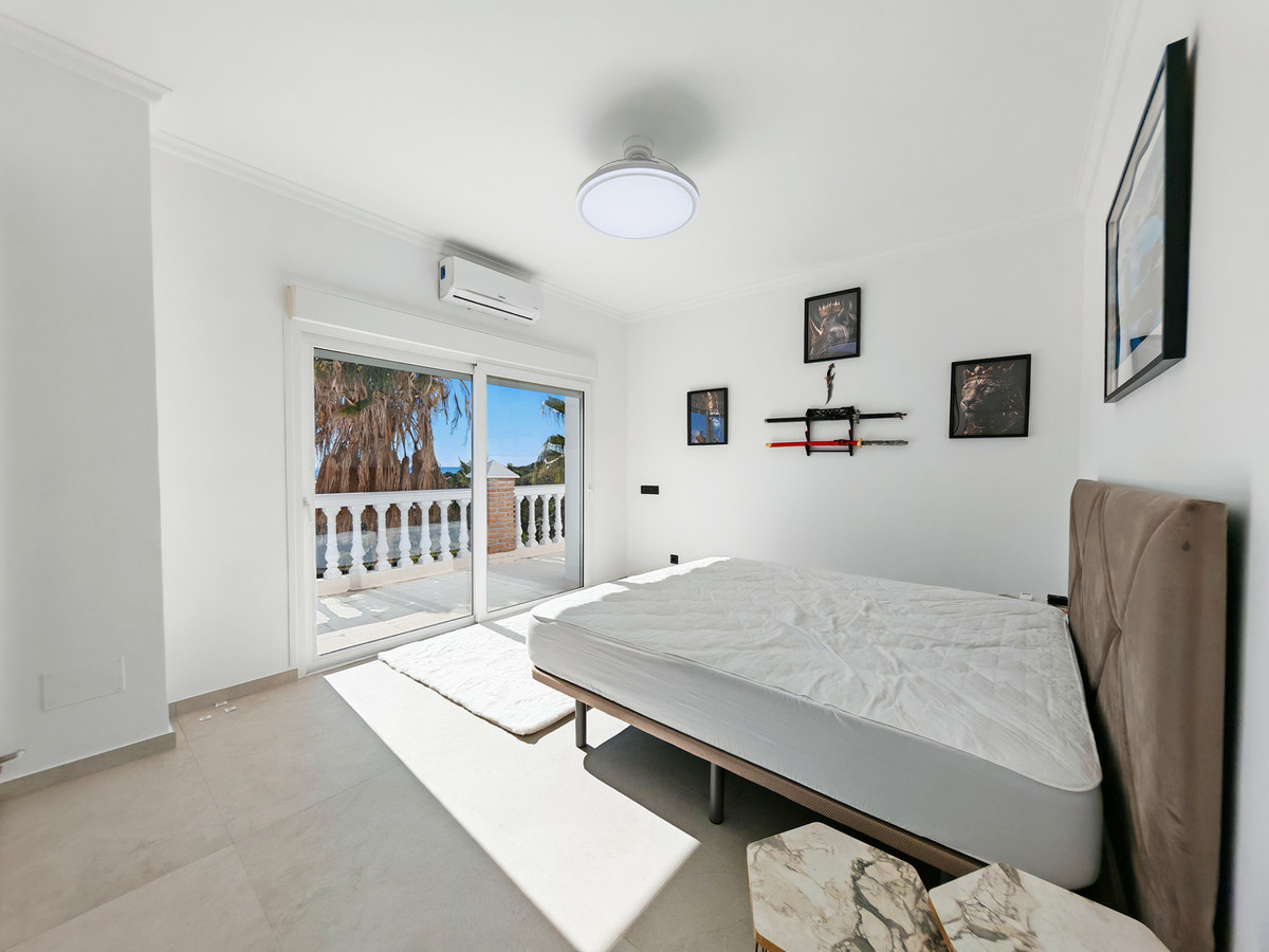 Luxe villa met panoramisch zeezicht in Benalmadena