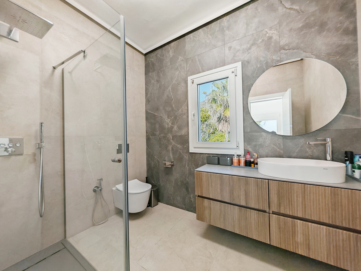 Luxe villa met panoramisch zeezicht in Benalmadena