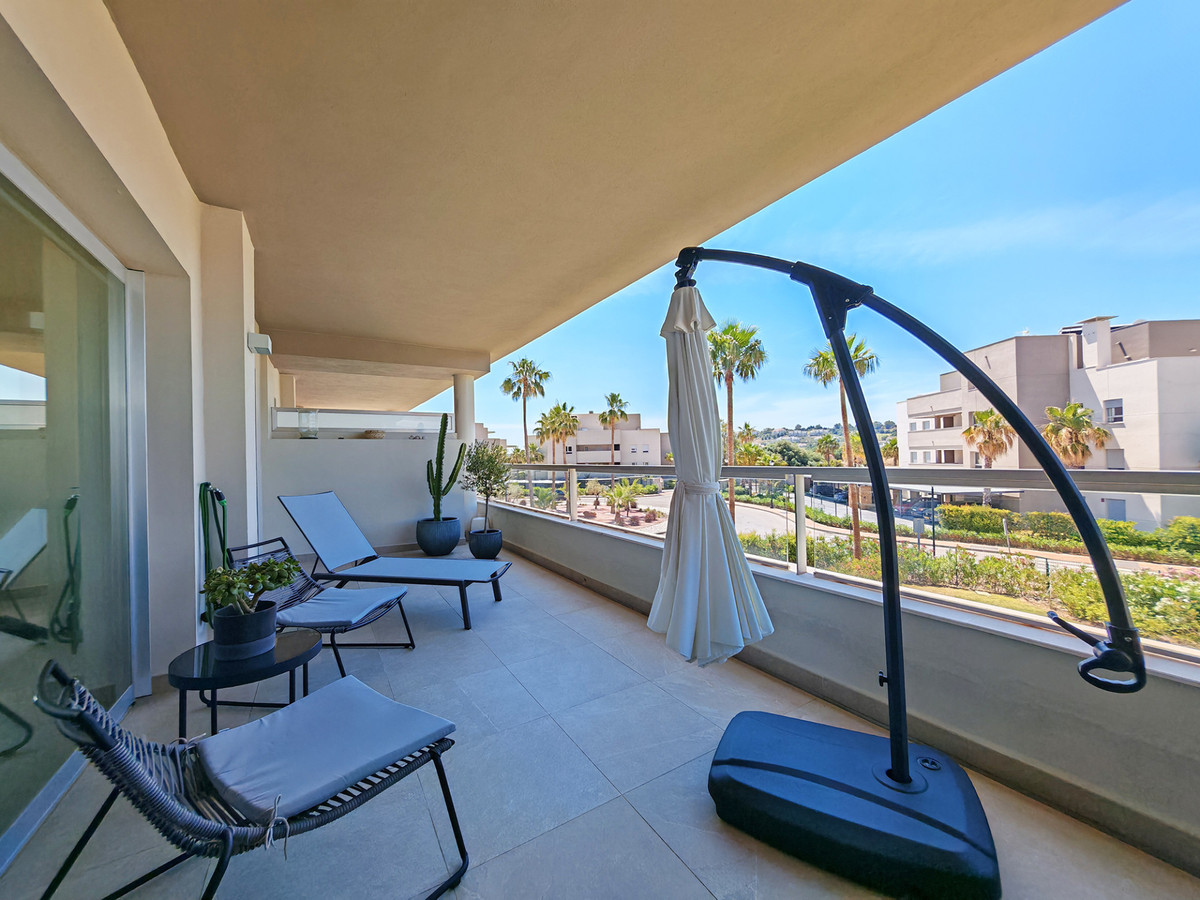 Stijlvol appartement met golf- en bergzicht in Mijas Costa