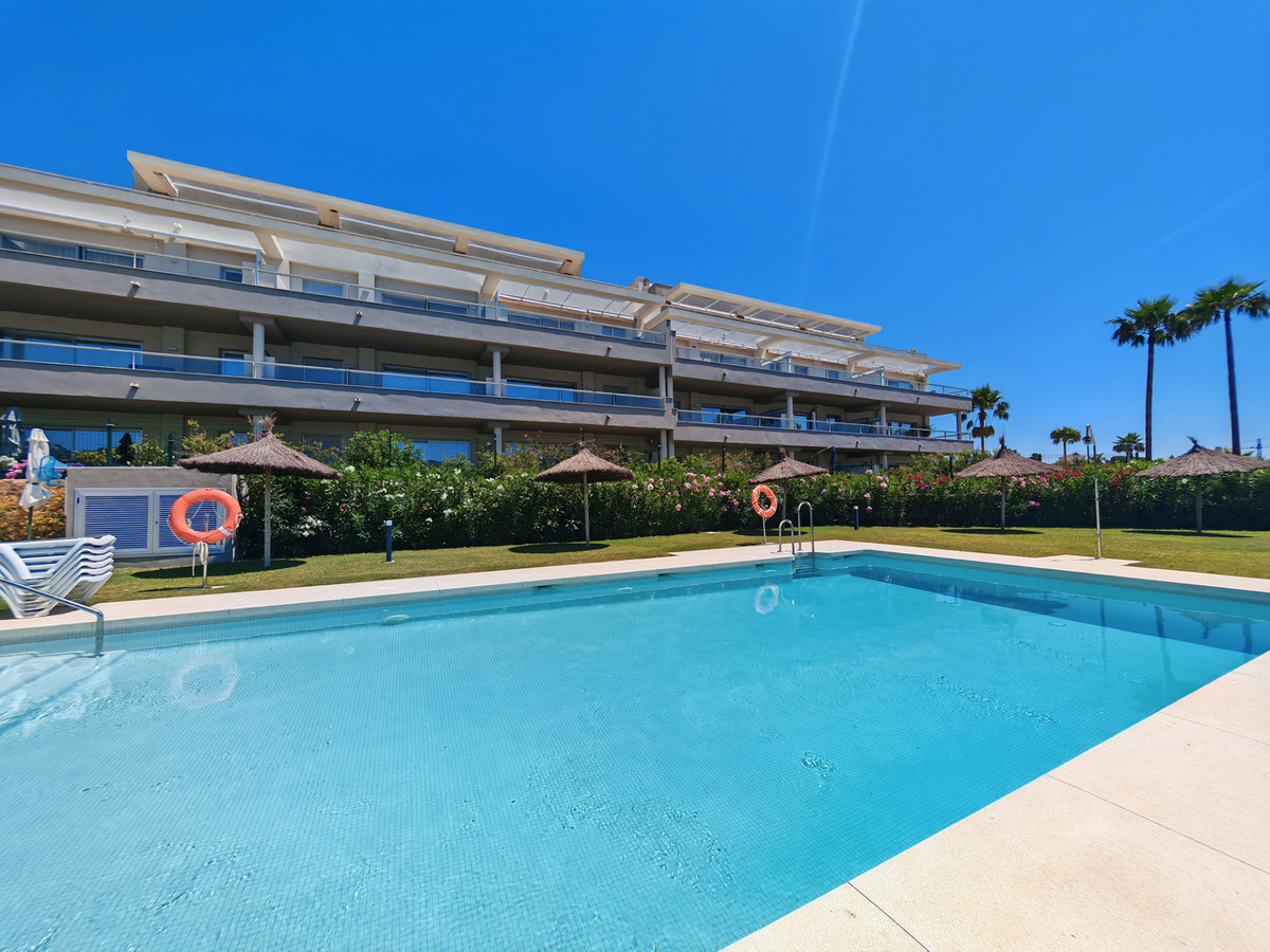 Stijlvol appartement met golf- en bergzicht in Mijas Costa