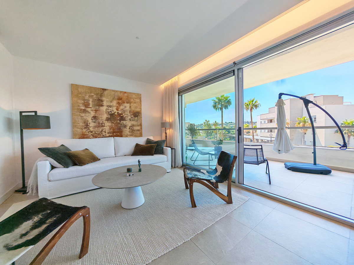 Stijlvol appartement met golf- en bergzicht in Mijas Costa