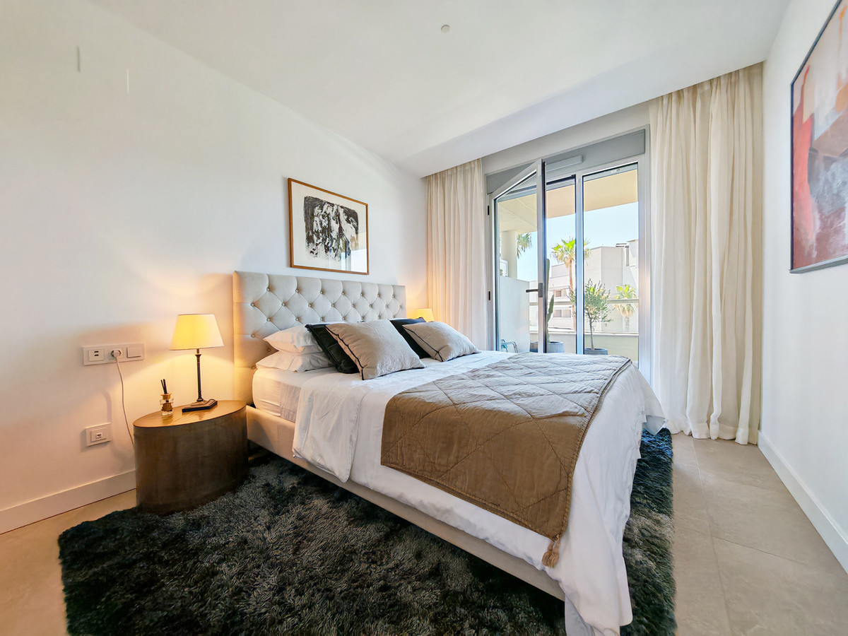 Stijlvol appartement met golf- en bergzicht in Mijas Costa
