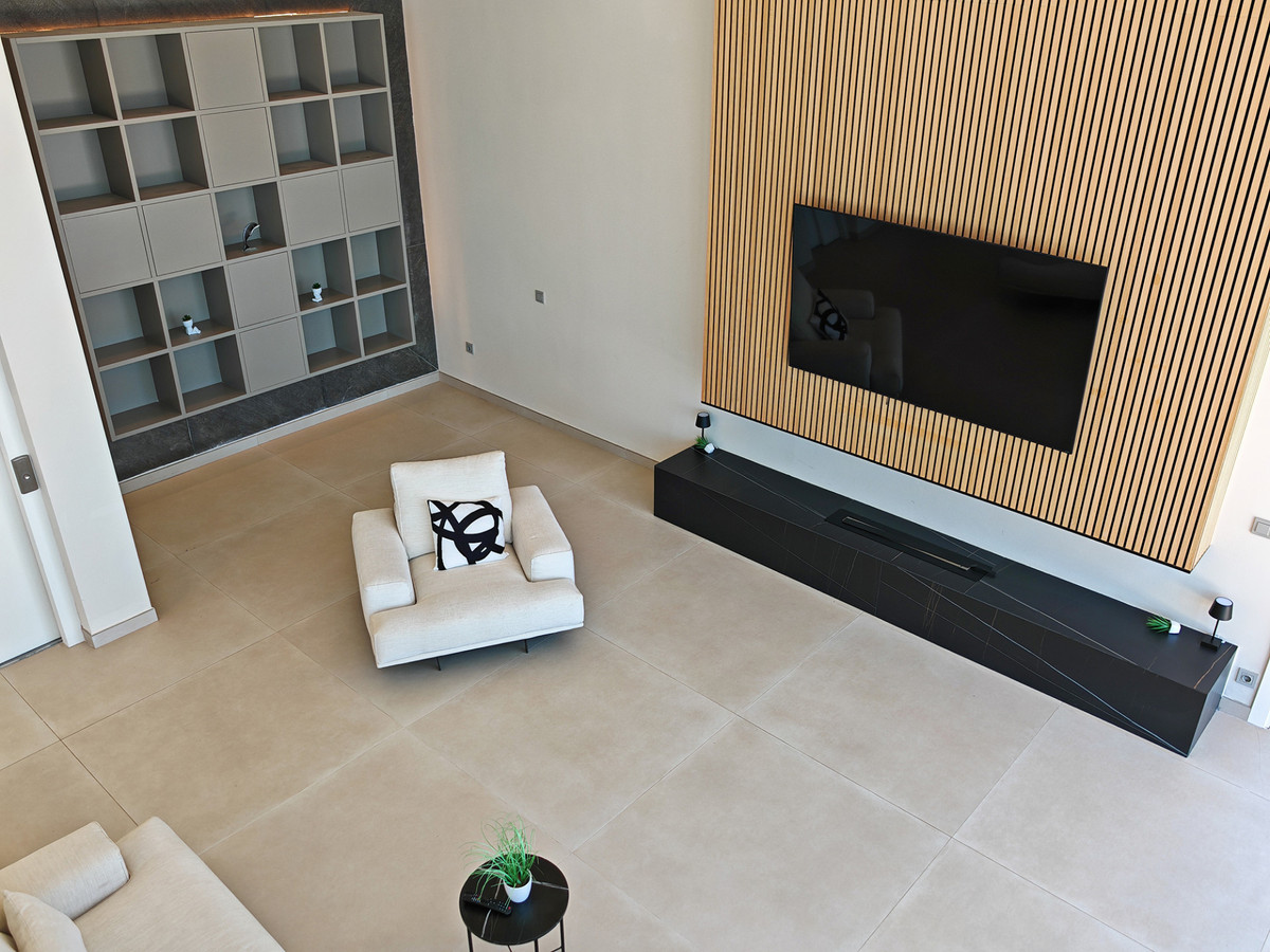 Gloednieuwe design villa met spectaculair zeezicht in Marbella