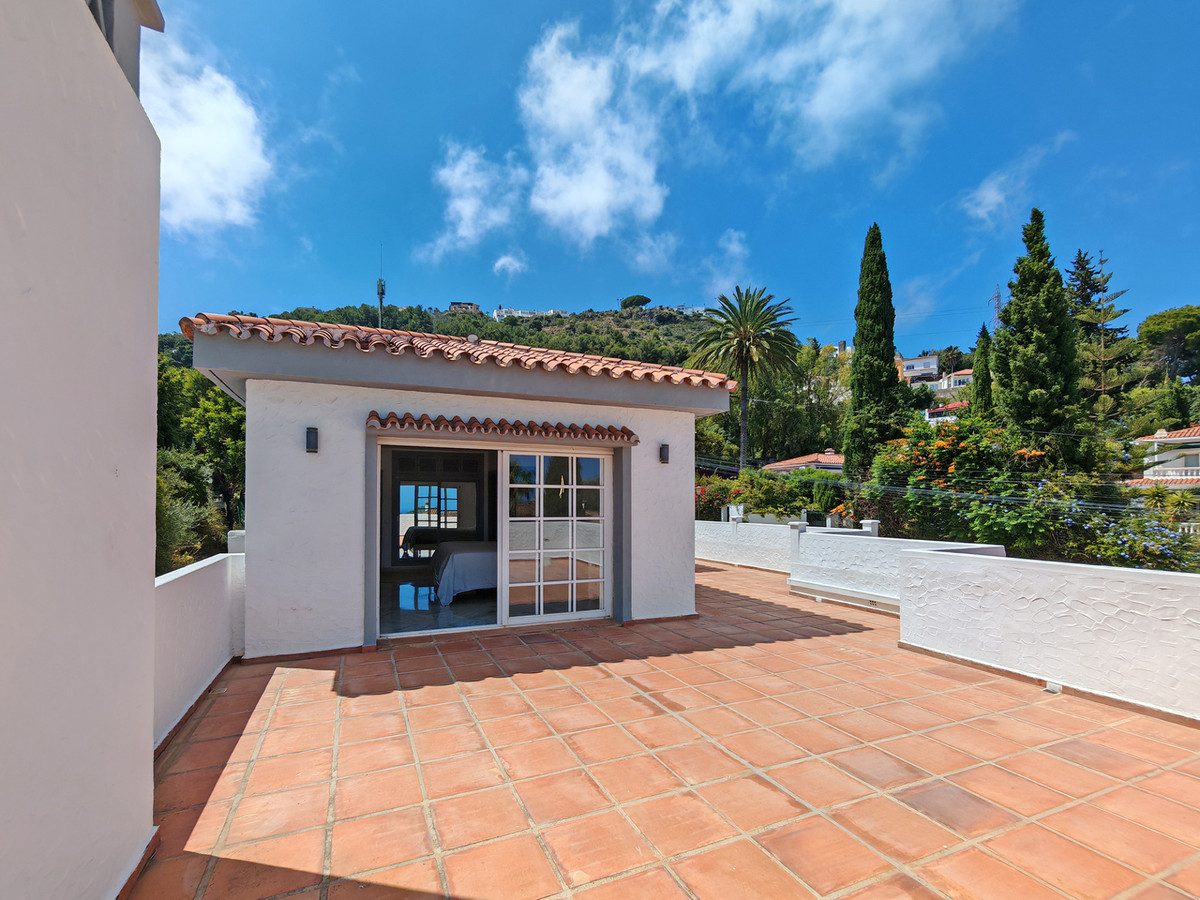 Royale villa met privé zwembad en panoramisch uitzicht in Benalmadena