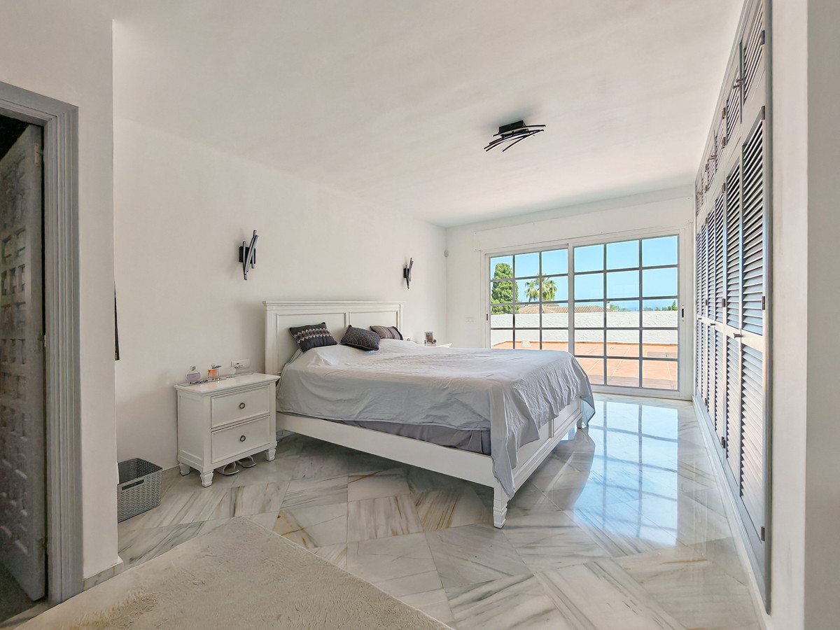 Royale villa met privé zwembad en panoramisch uitzicht in Benalmadena