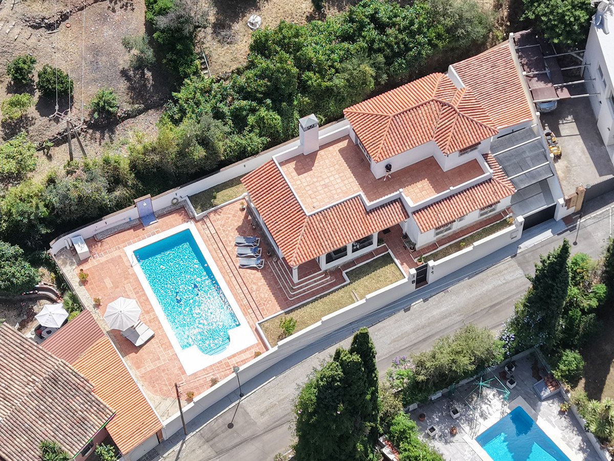 Royale villa met privé zwembad en panoramisch uitzicht in Benalmadena