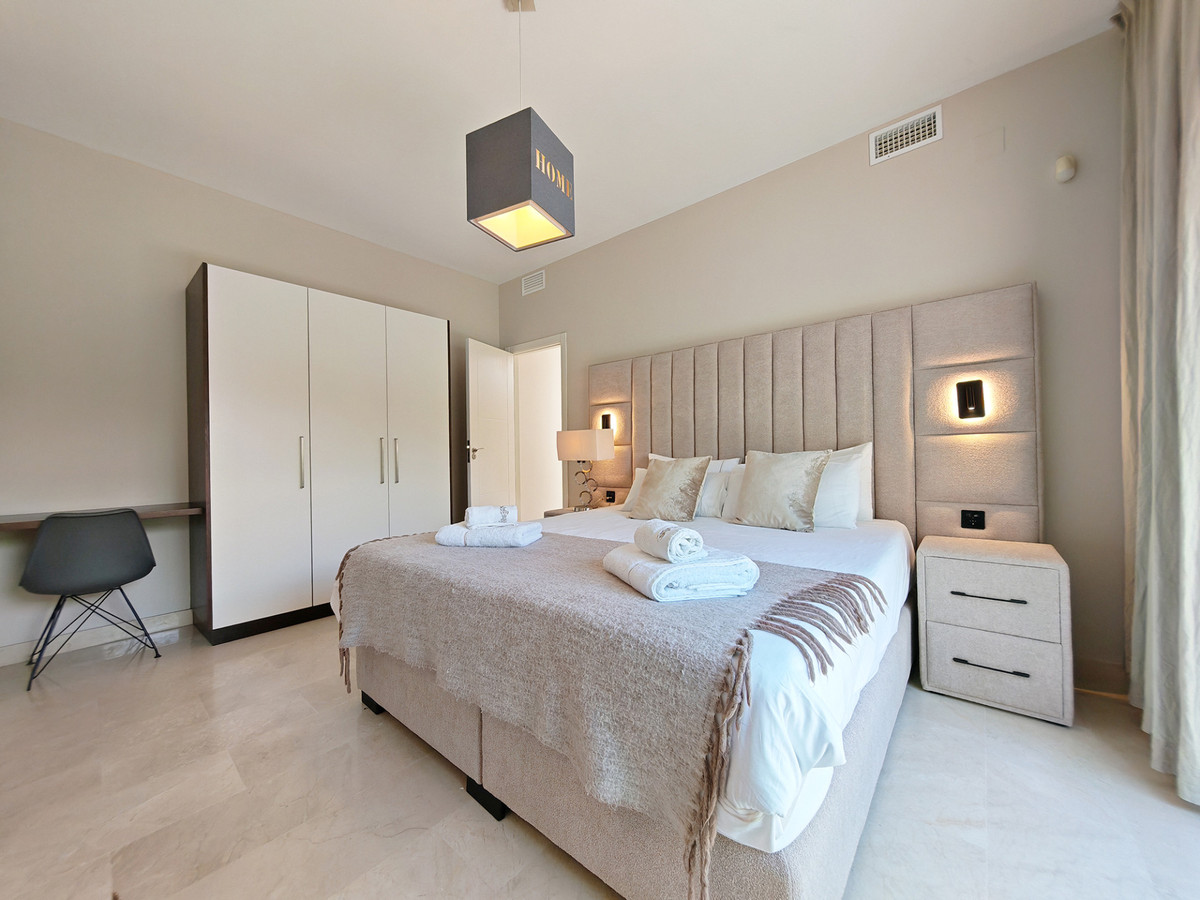 Luxe villa met verwarmd zwembad en zeezicht in Marbella