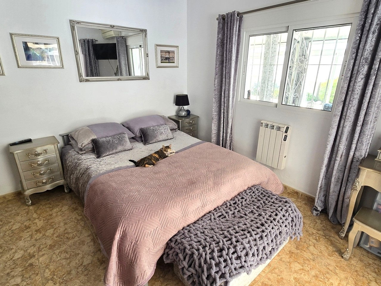 Villa te koop in Zurgena