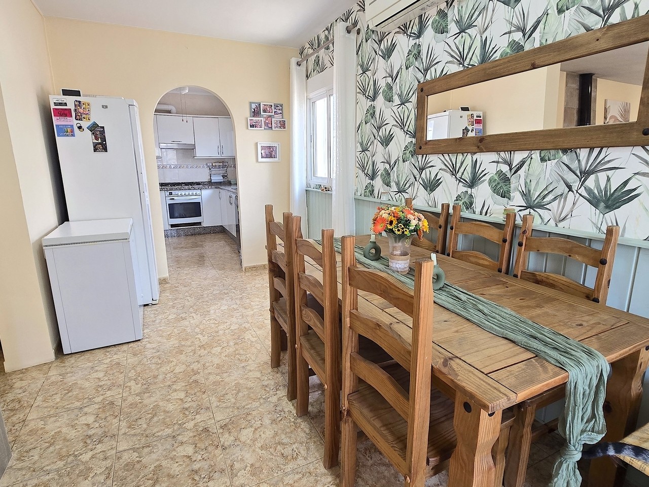 Villa te koop in Zurgena