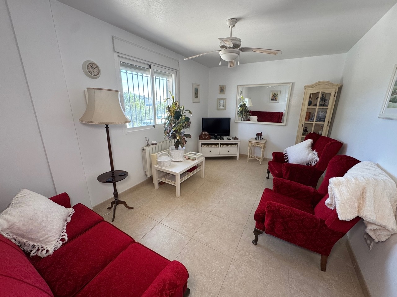 Indrukwekkende landvilla met zwembad en poolhouse in Puerto Lumbreras