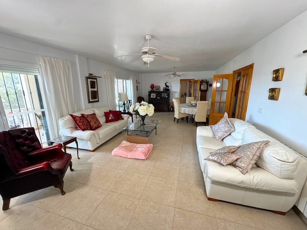 Indrukwekkende landvilla met zwembad en poolhouse in Puerto Lumbreras