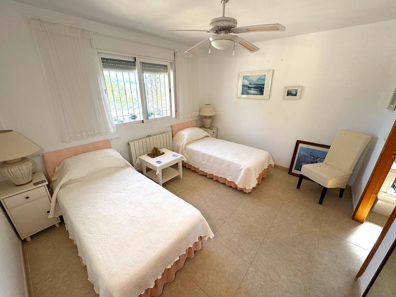 Indrukwekkende landvilla met zwembad en poolhouse in Puerto Lumbreras