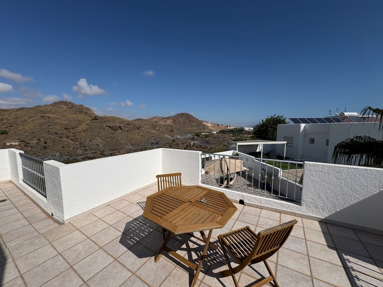 Luxe villa met zeezicht en privé zwembad te koop in Mojacar