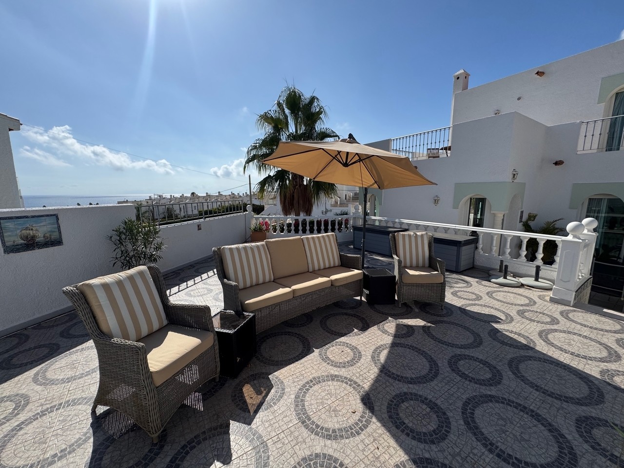 Luxe villa met zeezicht en privé zwembad te koop in Mojacar