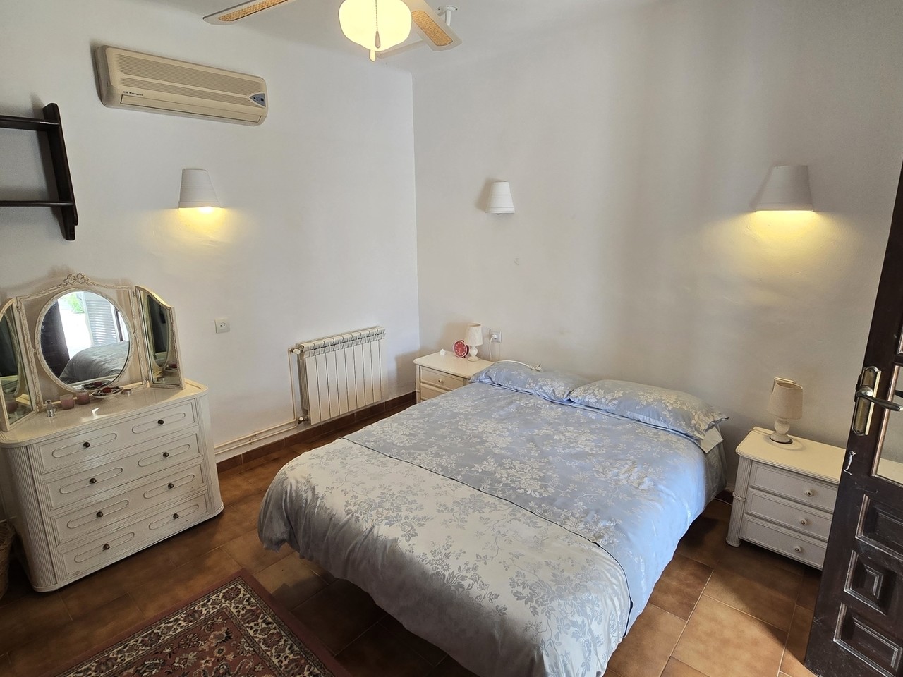 Villa te koop in Bedar
