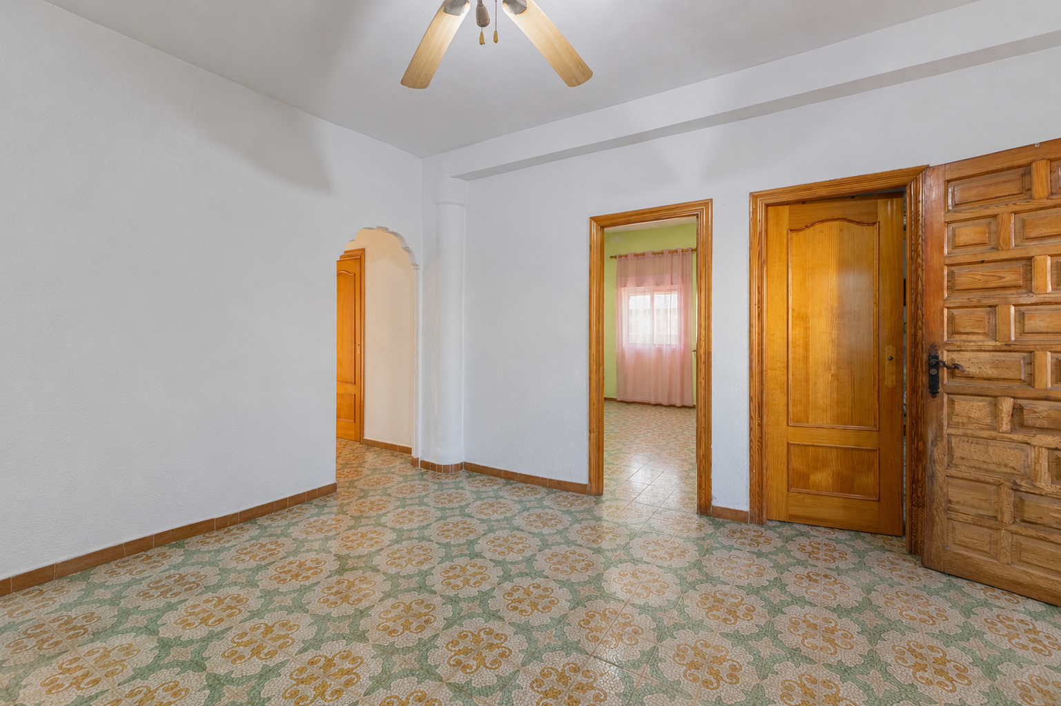 Villa te koop in Riba-Roja de Túria