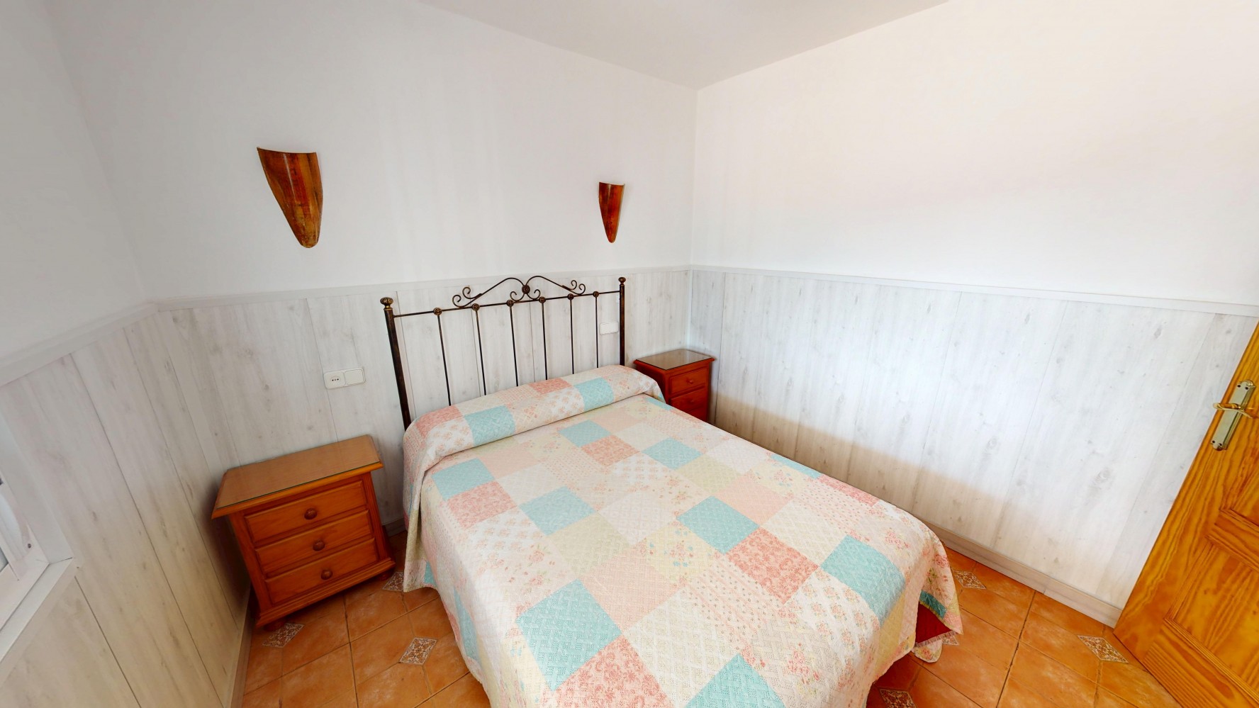 DP-26-6296-7 Villa te koop in Sayalonga