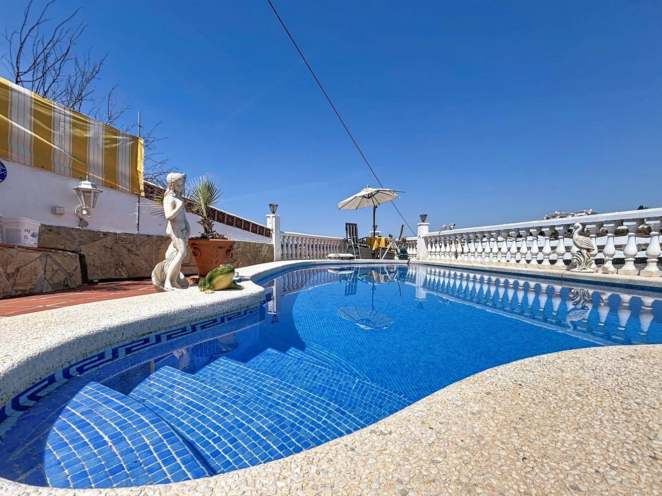 Villa te koop in Torrox Costa