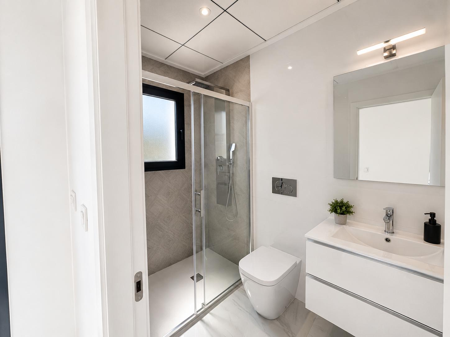 Instapklare moderne villa te koop in Polop