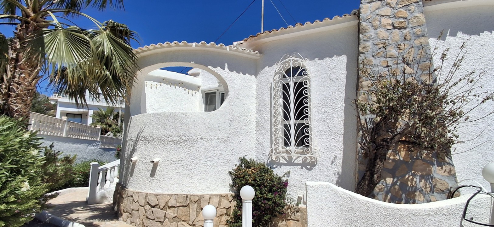 Karakteristieke villa met prachtig zeezicht in Calpe