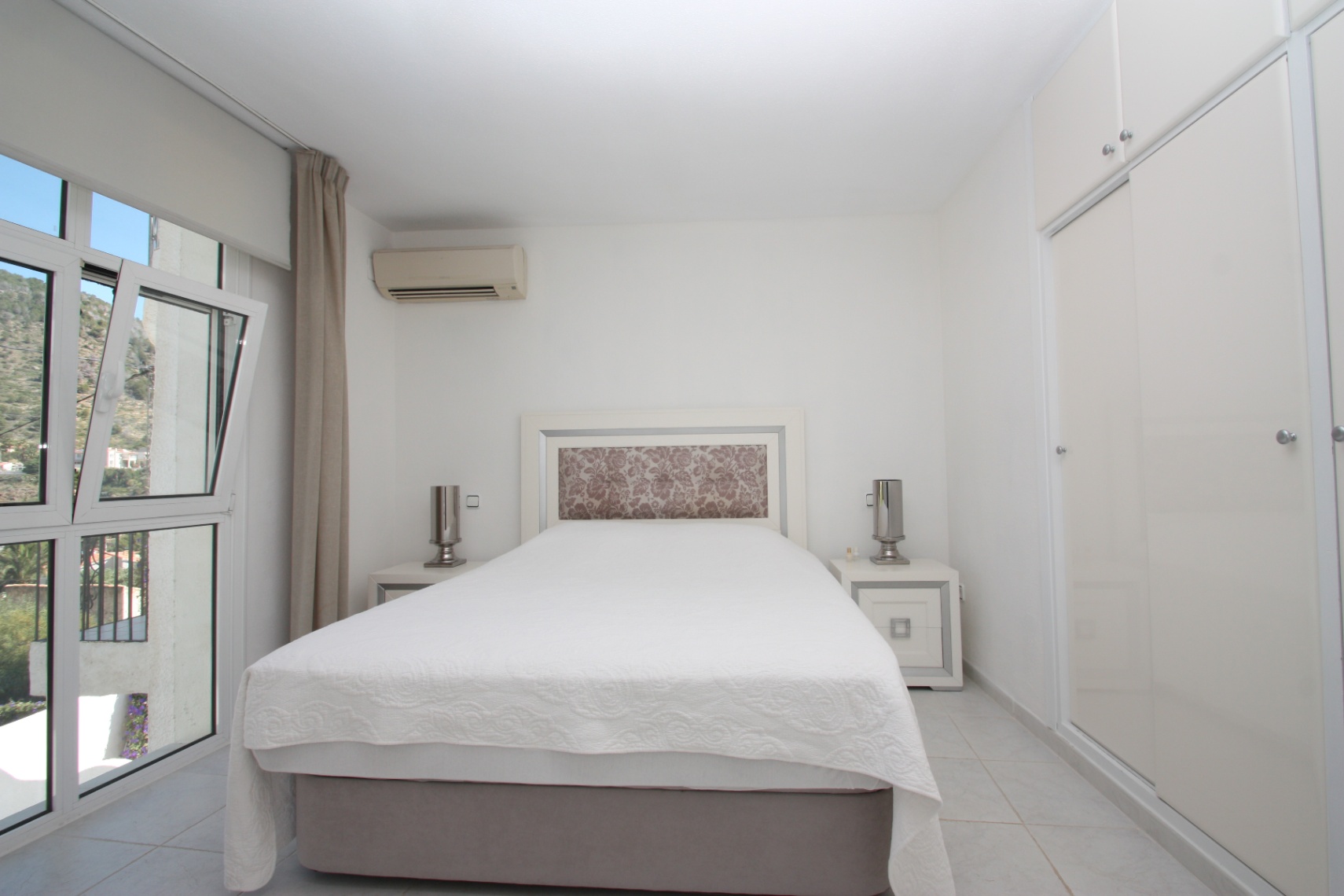 Karakteristieke villa met prachtig zeezicht in Calpe