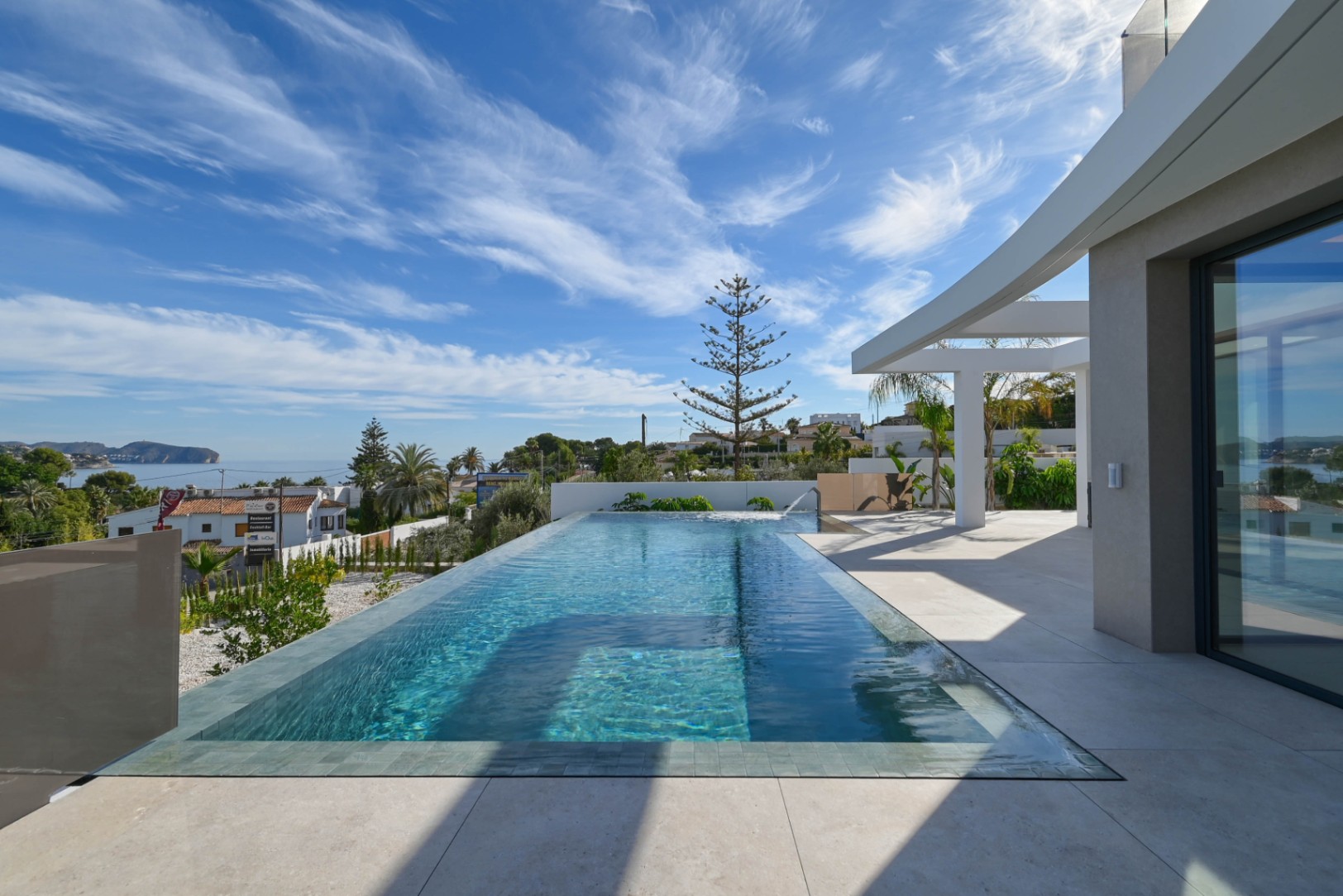 Gloednieuwe luxe villa met zeezicht in Benissa – La Fustera