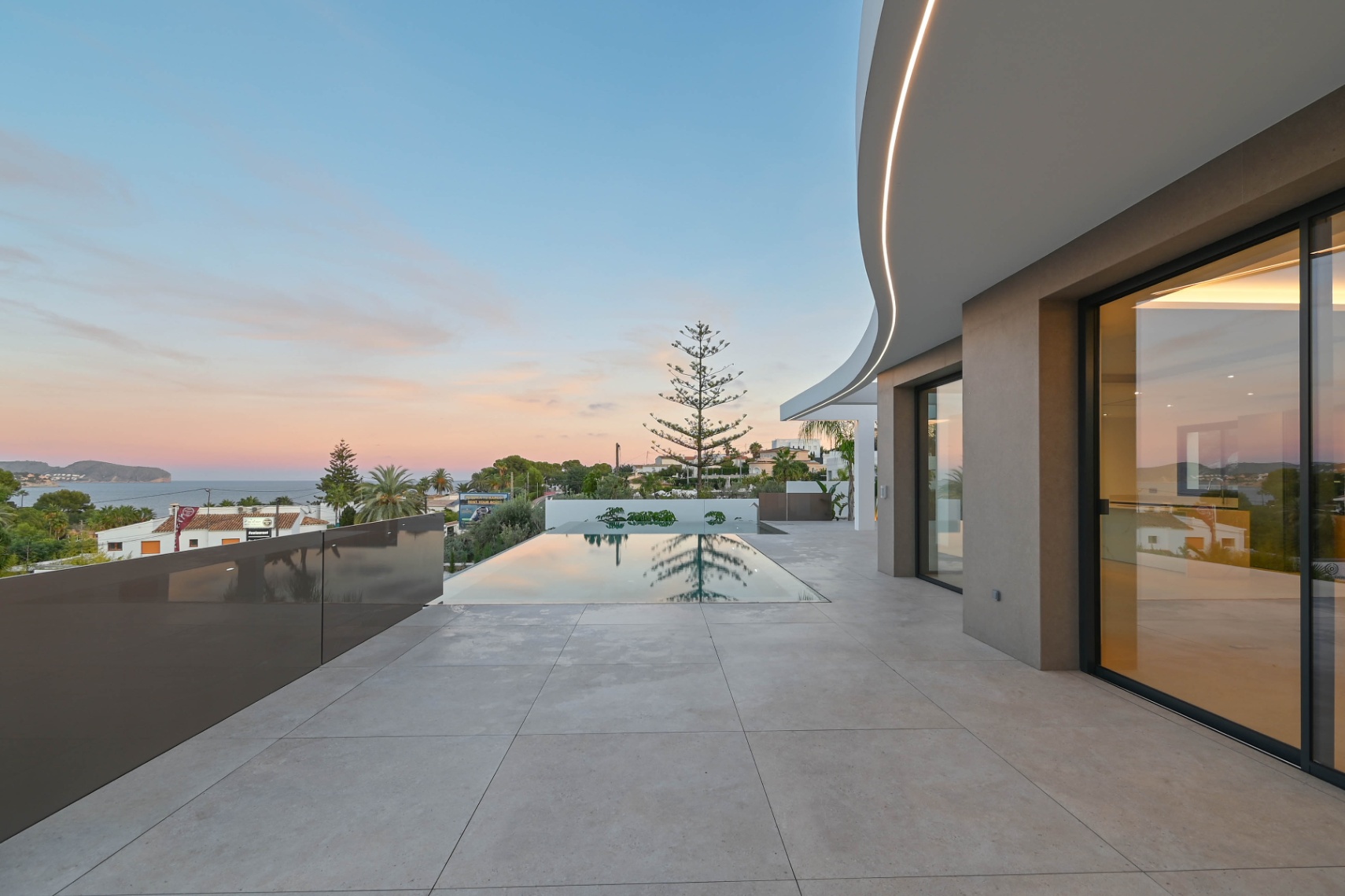 Gloednieuwe luxe villa met zeezicht in Benissa – La Fustera