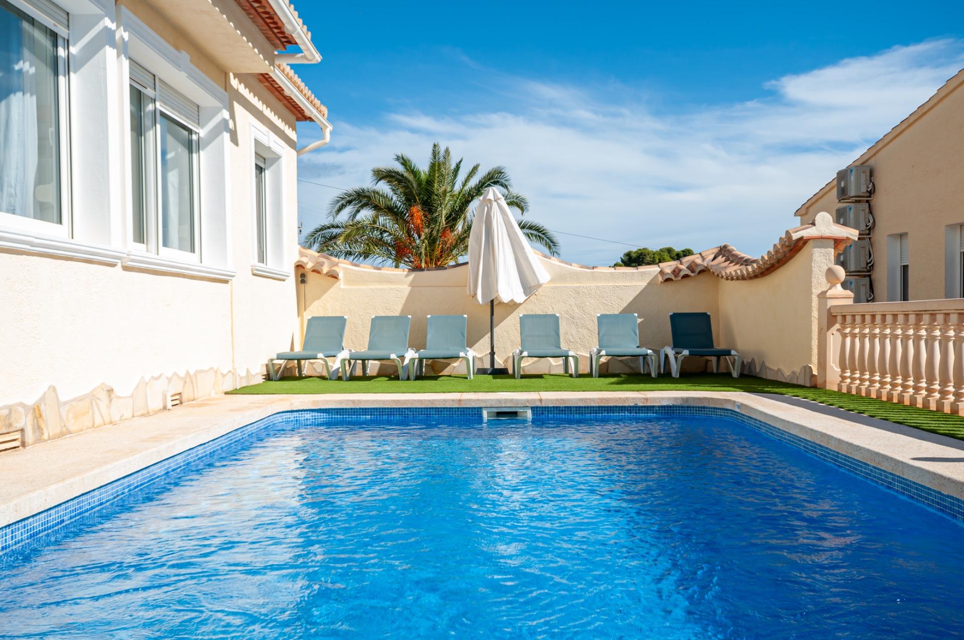 Villa met open zicht te koop in Calpe