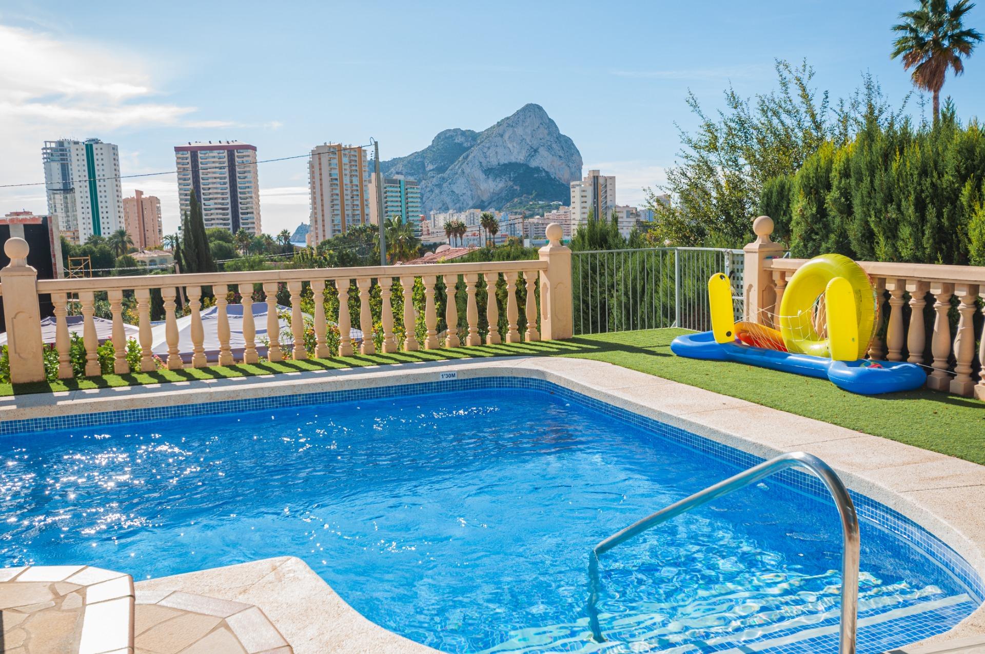 Villa met open zicht te koop in Calpe