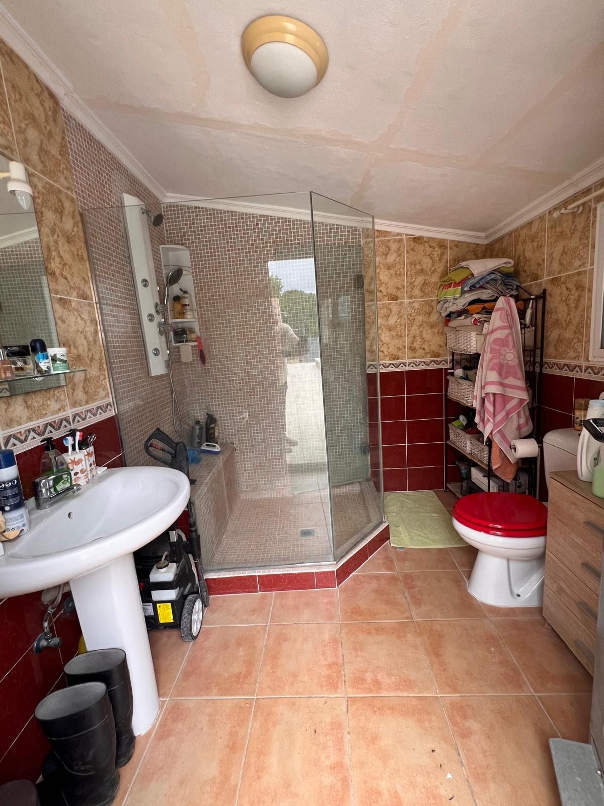 Villa te koop in Lliria